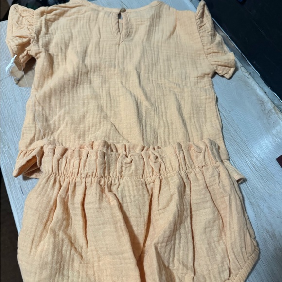Grayson collective two piece set nwt size 18 months - Picture 2 of 3